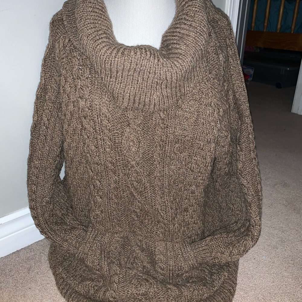 Vintage cable knit merino wool cowl neck XL